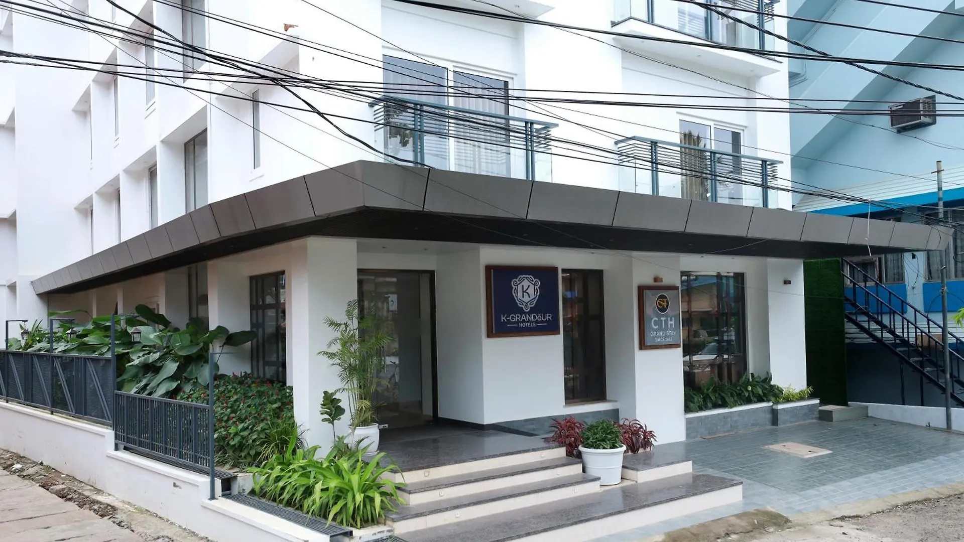 ***  K Grandeur Hotels Kochi India